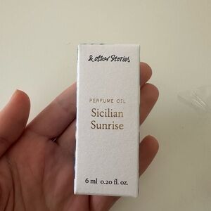 & Other Stories Sicilian Sunrise Perfume Oil Roll-on Lemon Grapefruit